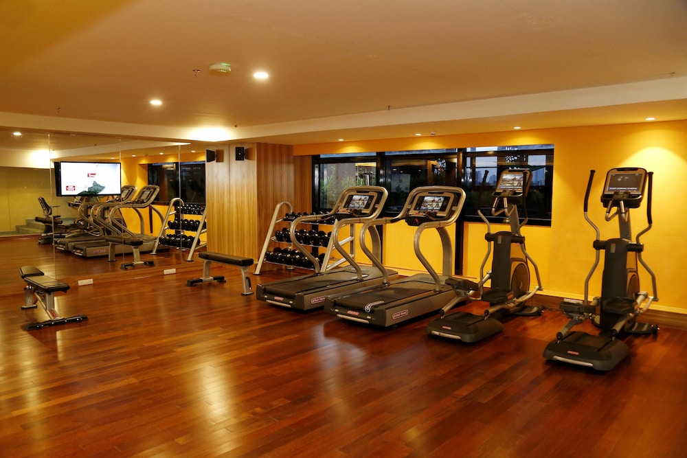 THE RAVIZ CALICUT 25/47