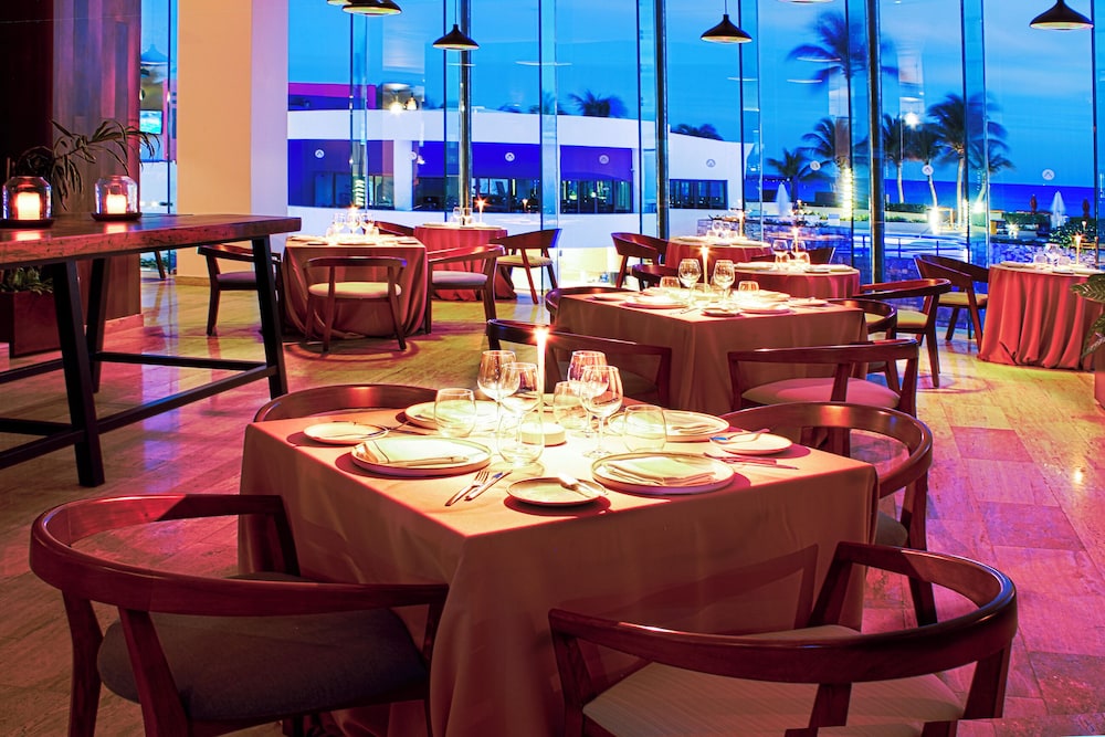 Krystal Grand Cancun All Inclusive 33/50