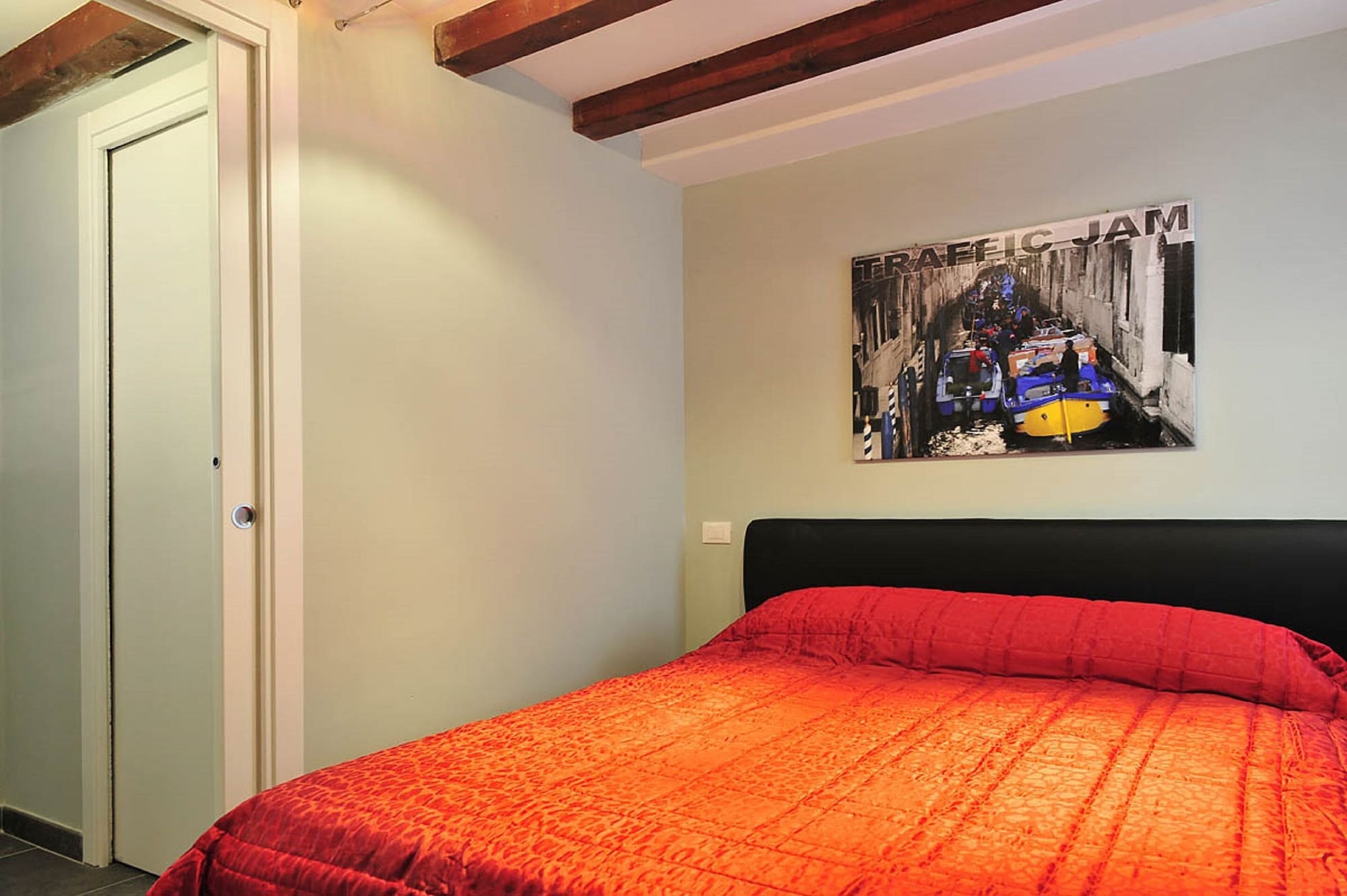 2 BEDROOMS, APARTMENT