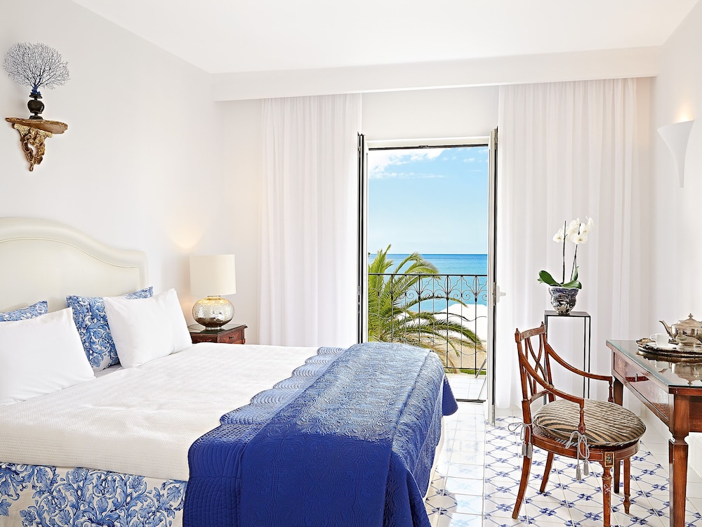 3 Bedrooms, Beach Villa, 3 King Beds, Sofa, Private Pool