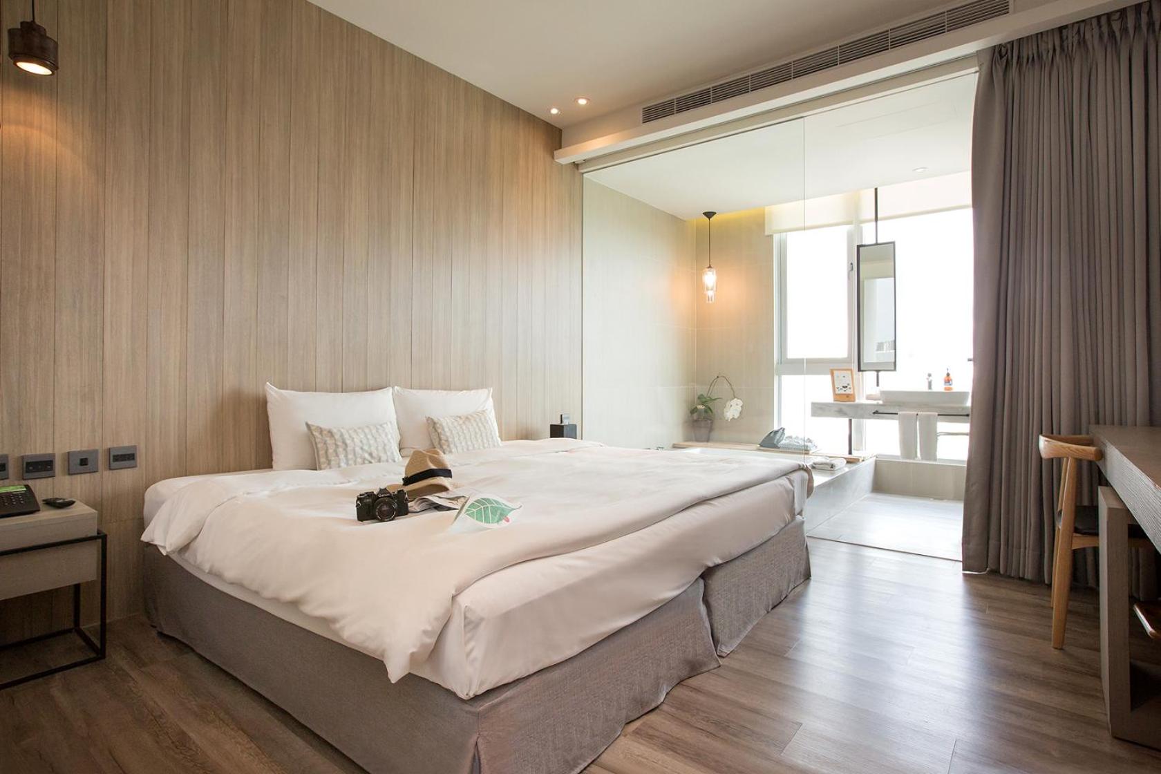 Side by Side, Standard, Twin Beds