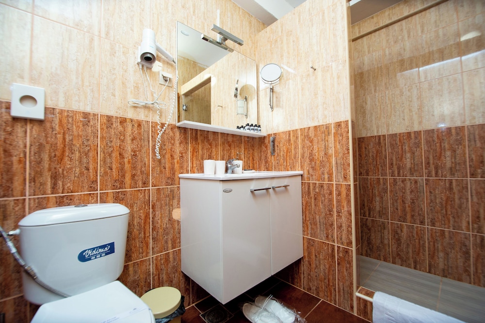 Hotel Kuc 44/50