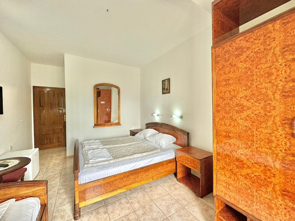 Hotel Grbalj 20/75