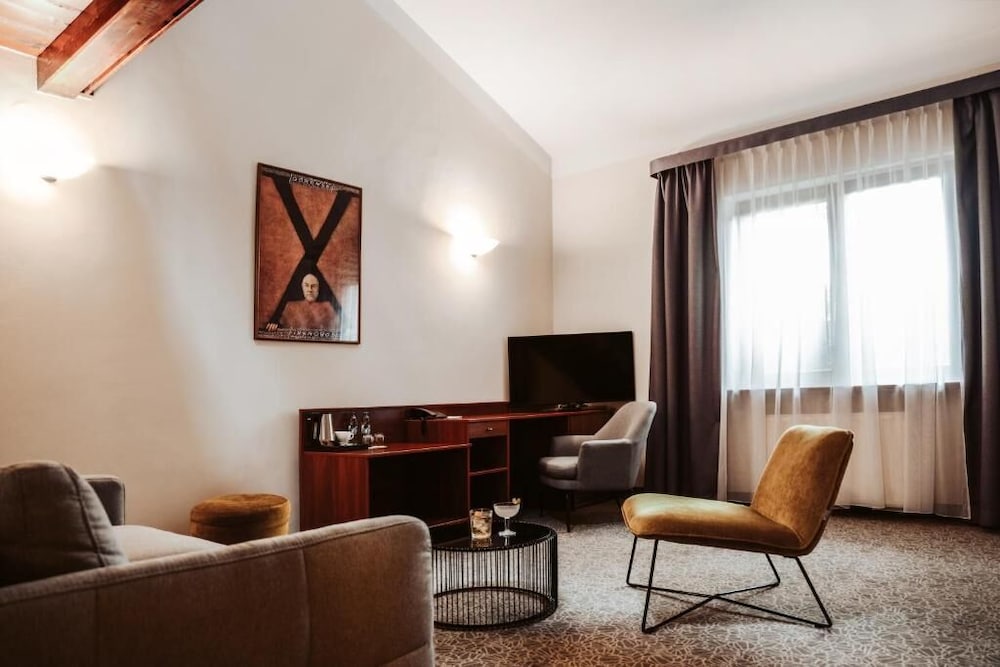 Tomaszowice Manor Estate 38/64