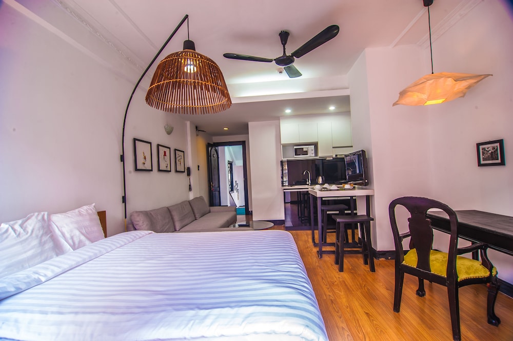 Hoa Binh Hotel 36/69