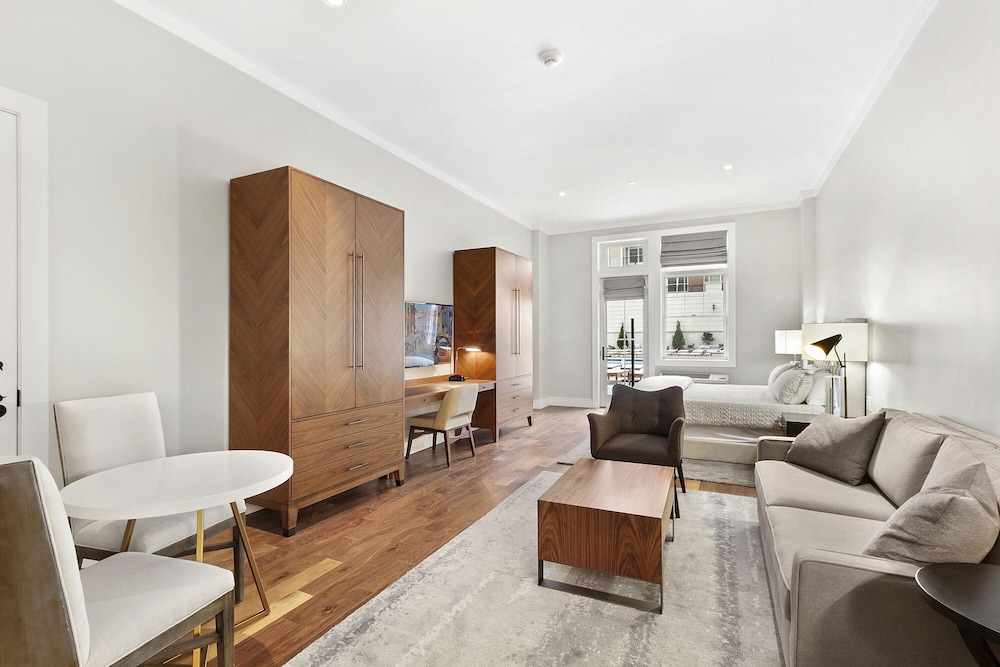 The Vanderbilt Hotel Suites 13/27