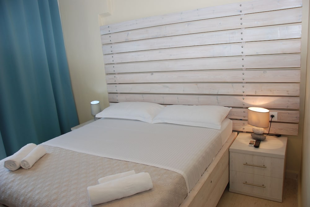 Hotel Saranda 23/79