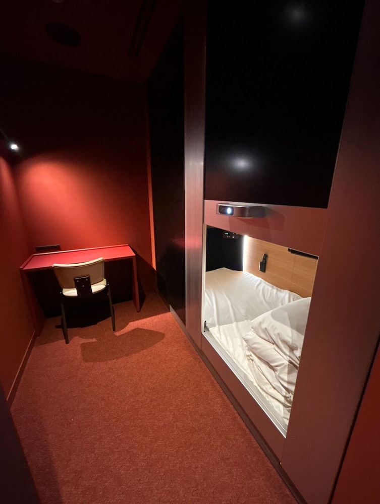 Capsule inn Osaka - Caters to Men 29/74