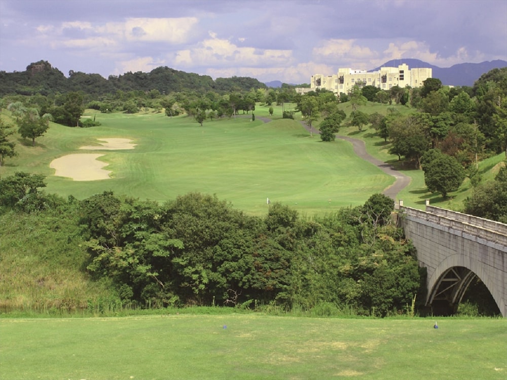 Nanki Shirahama Resort Hotel (ex Asahi Resort Hotel Shirahama) 1/39