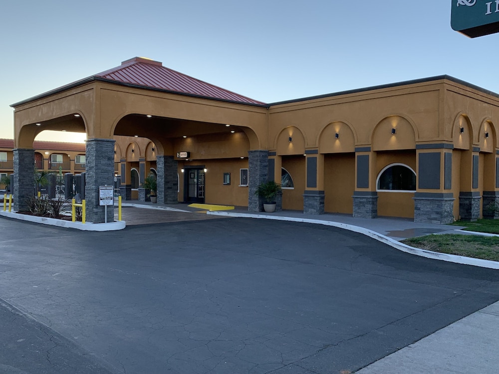 Quality Inn Redding Near I-5 20/51