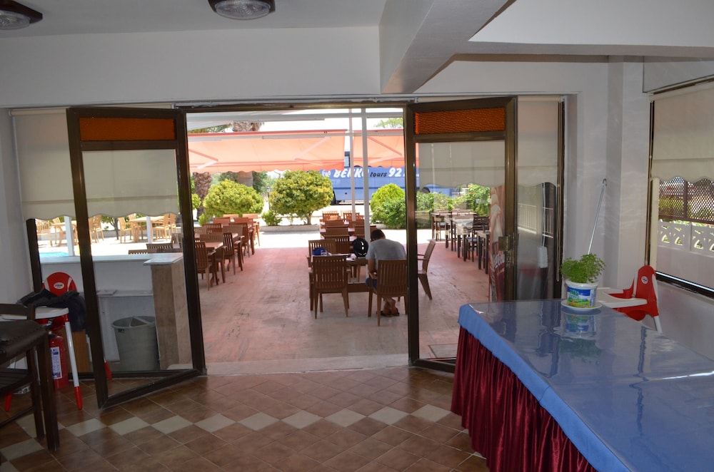 Mulka Hotel 25/48