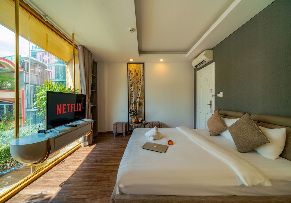 Cactusland Boutique Hotel 8/52