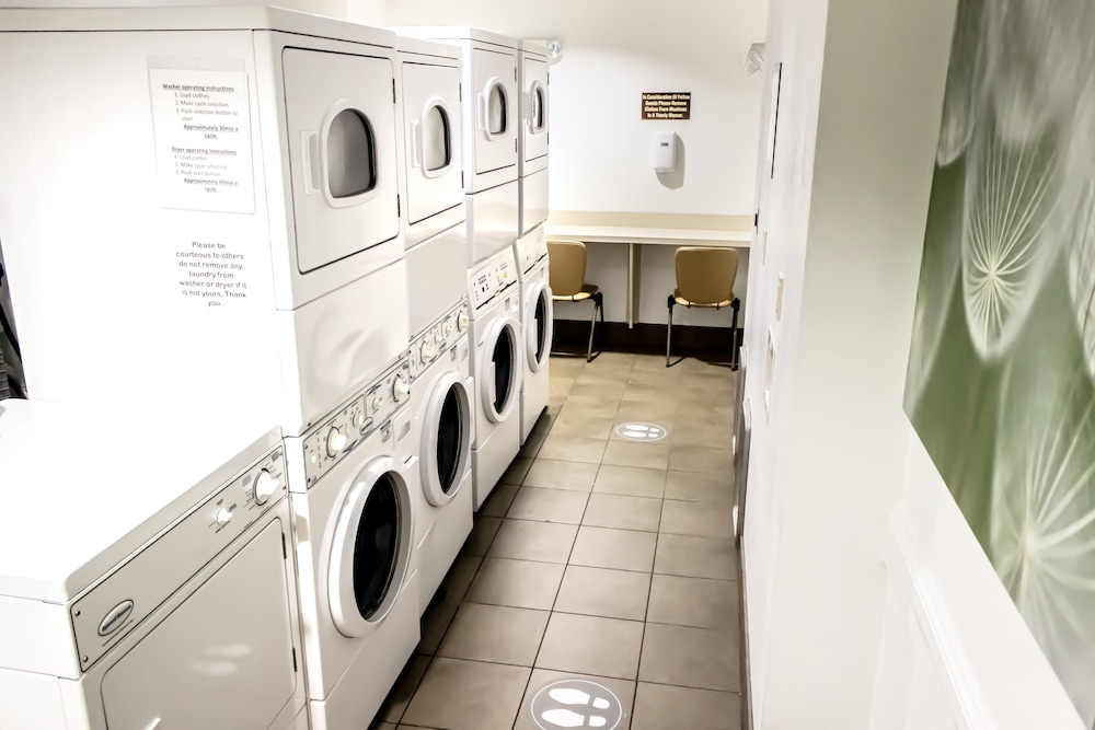 Staybridge Suites Minot 3/62