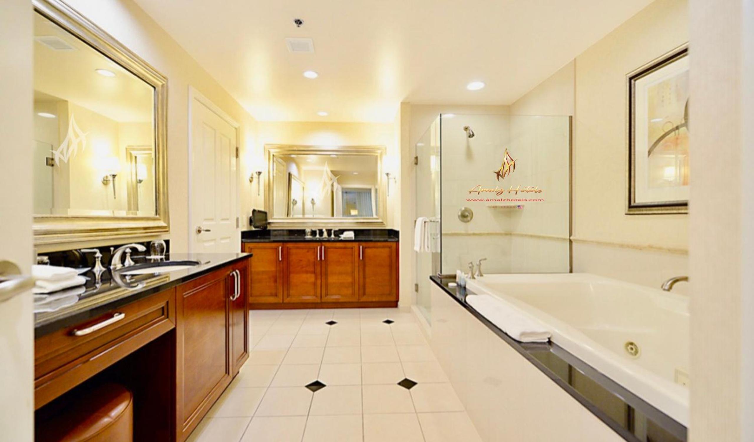 888 Signature Suites Collection At Signature Condo Hotel 46/48