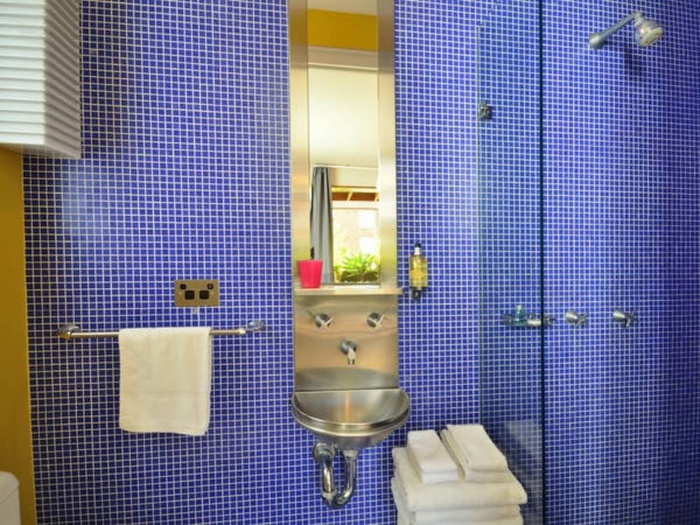 Dive Hotel Coogee Beach 17/53