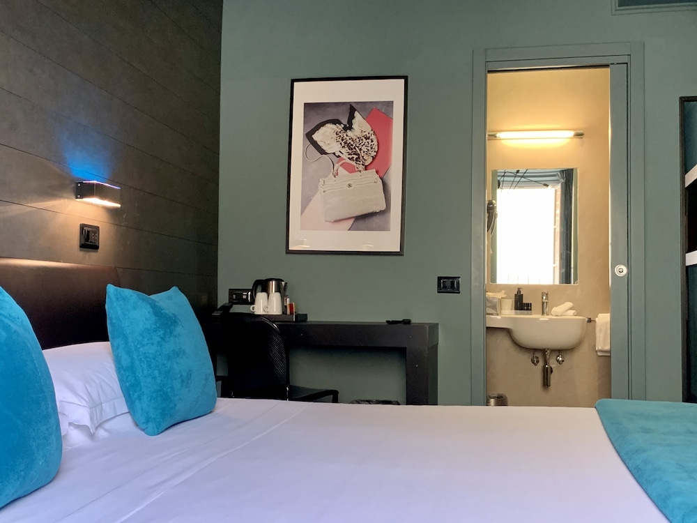 Hotel Globus 18/74