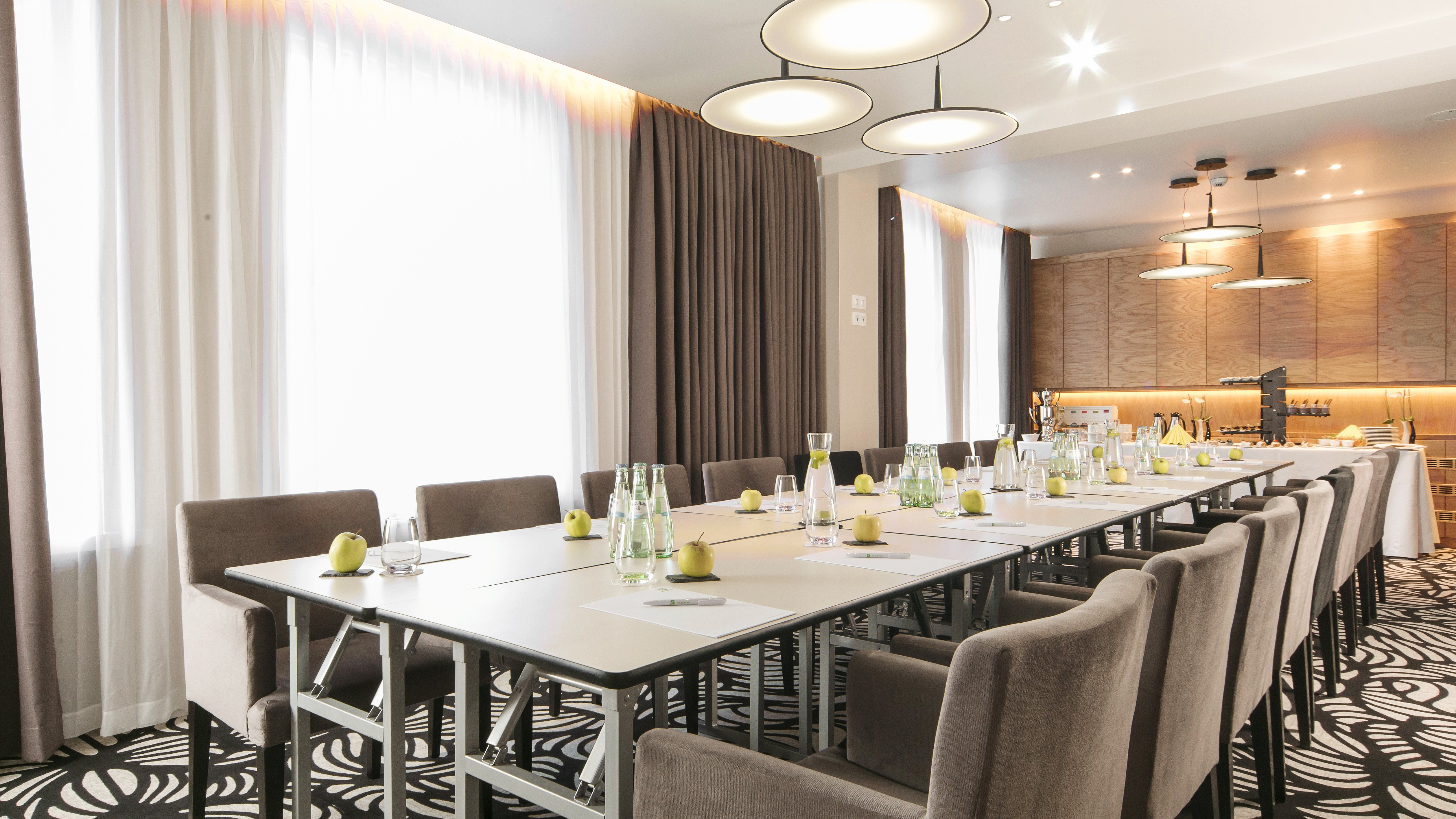 HOLIDAY INN DRESDEN - AM ZWINGER 59/77