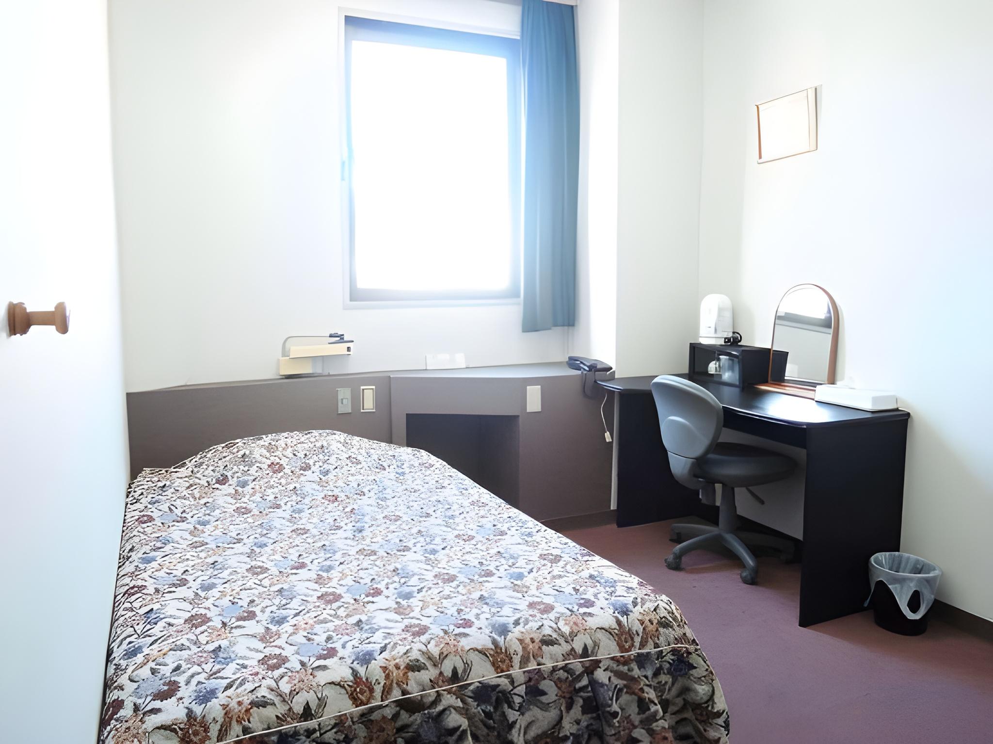 Business Hotel Nobeoka 11/11