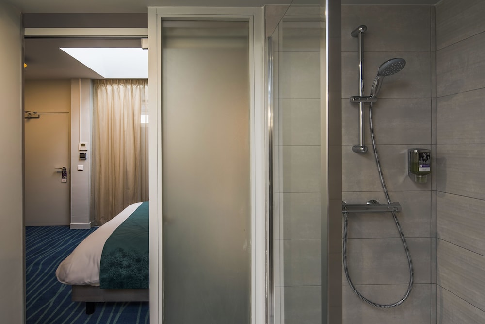 Hotel Mercure Paris Suresnes Longchamp 12/51