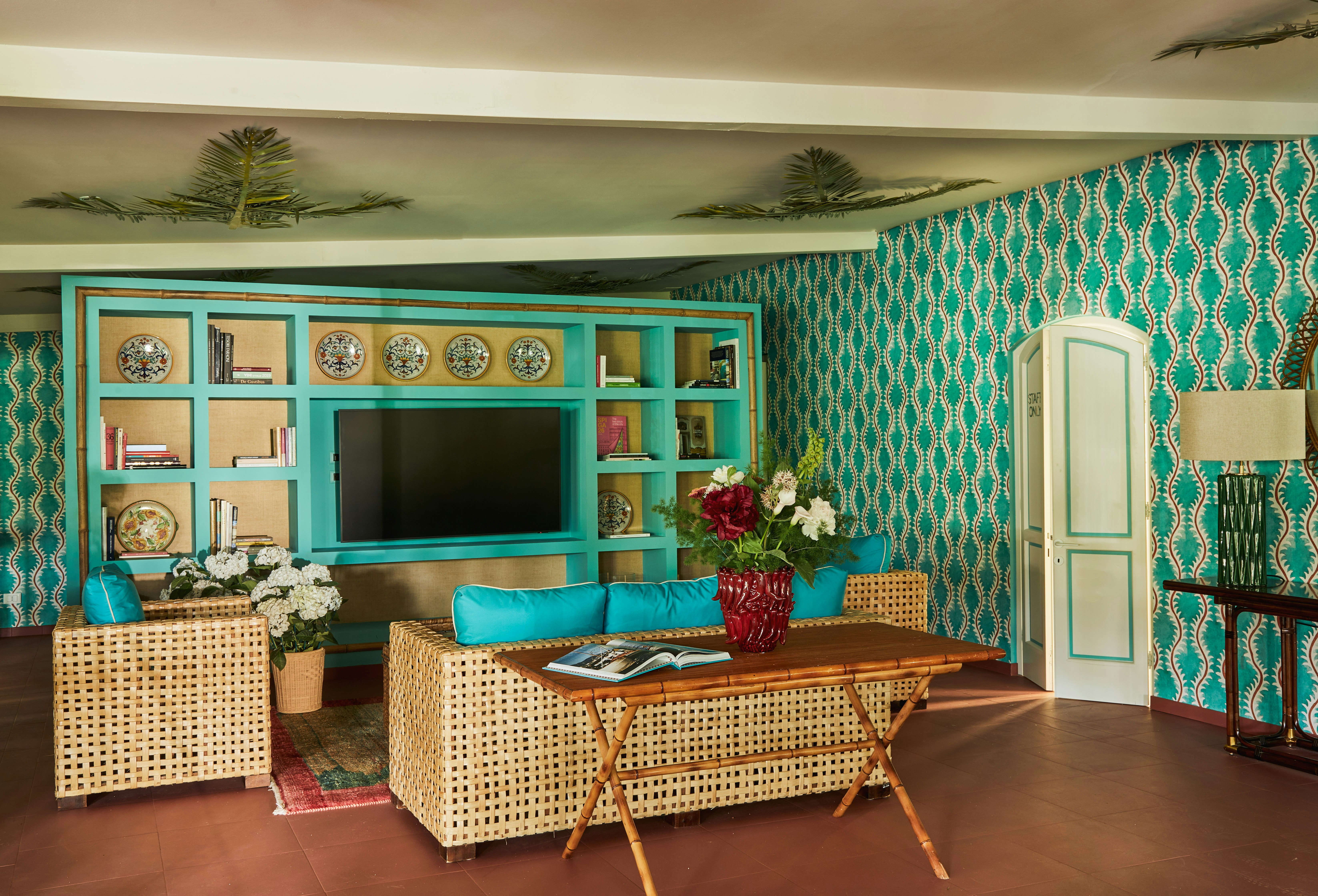 Hermitage Hotel And Resort 54/79