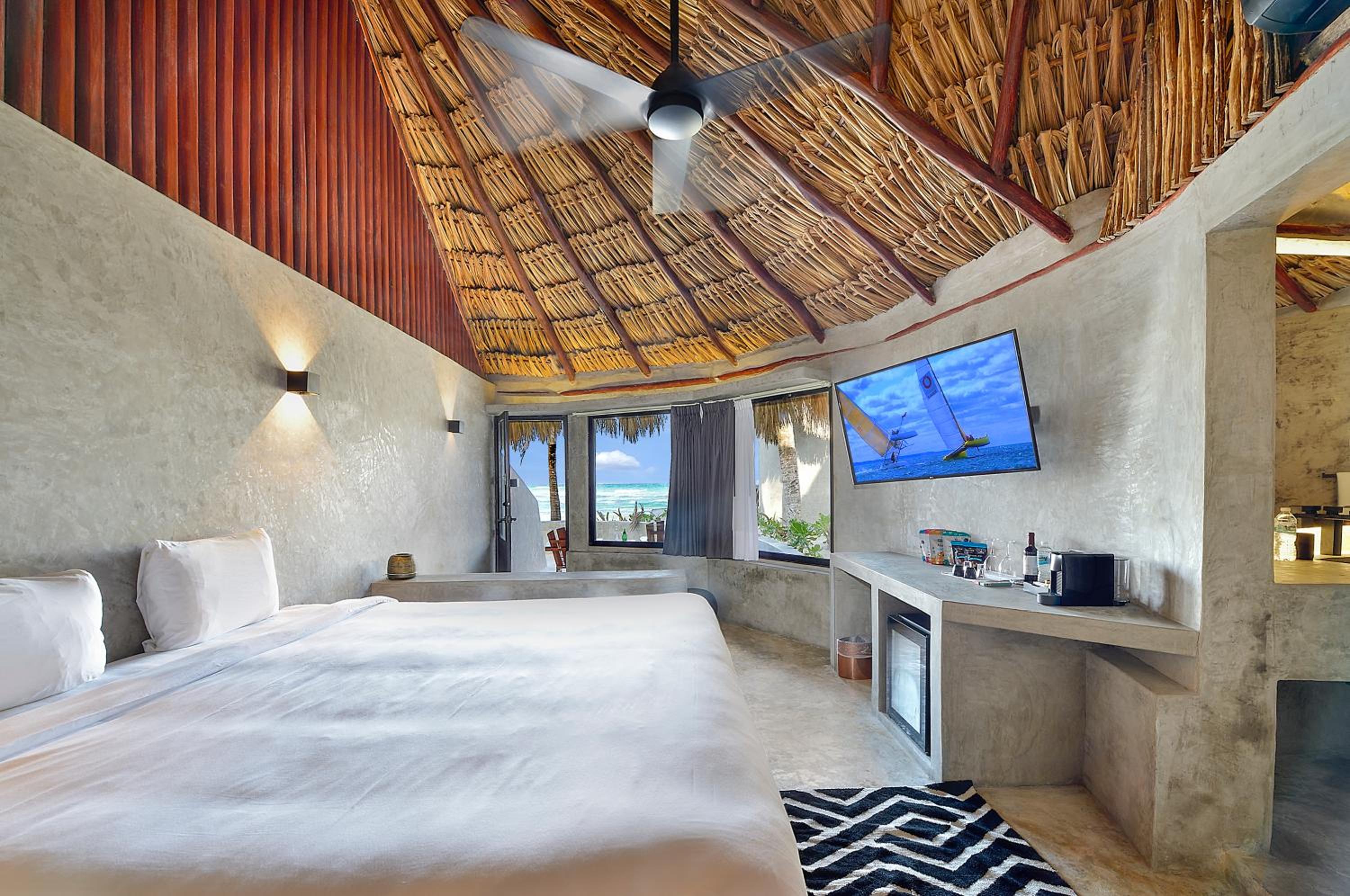 Room, King Bed, Sea View