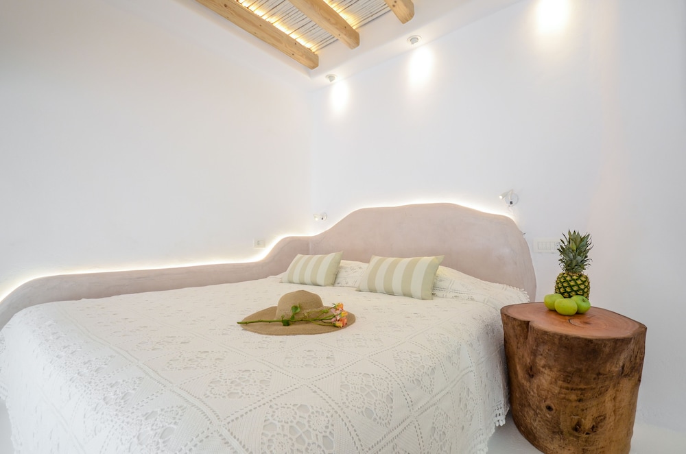 Naxos Island Escape Suites 38/71
