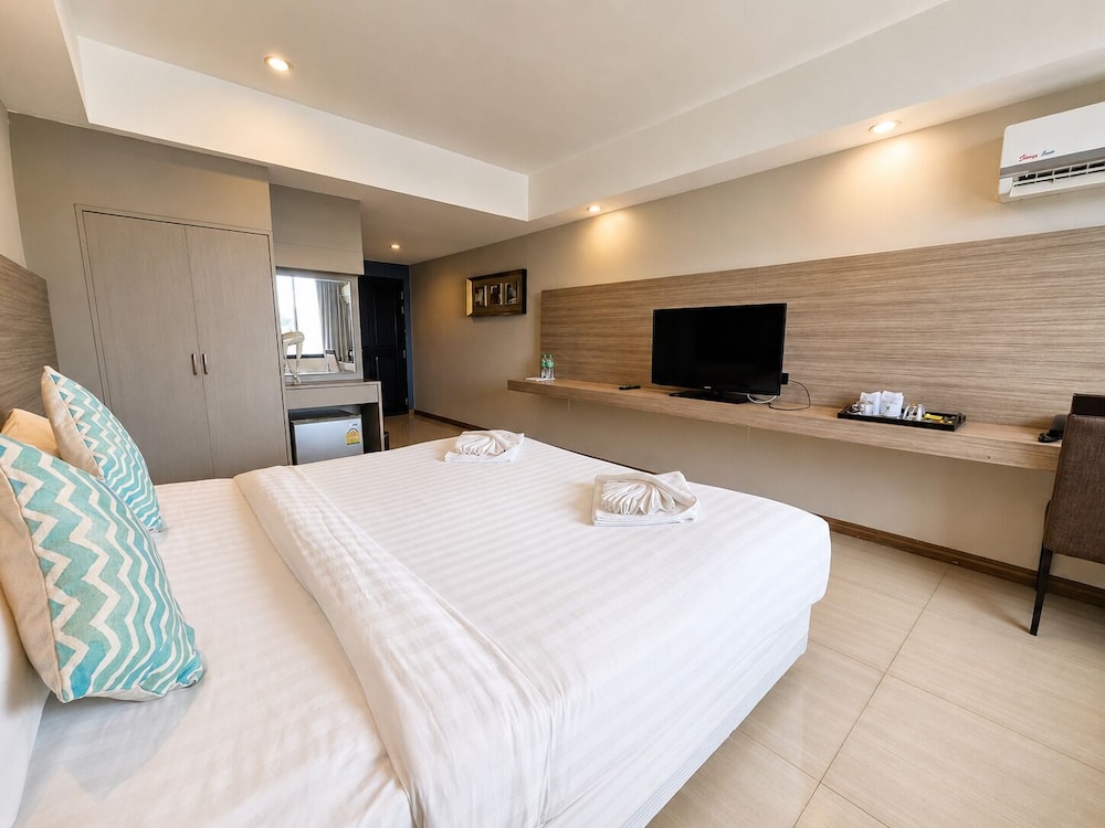 Avana Laemchabang Hotel 12/57