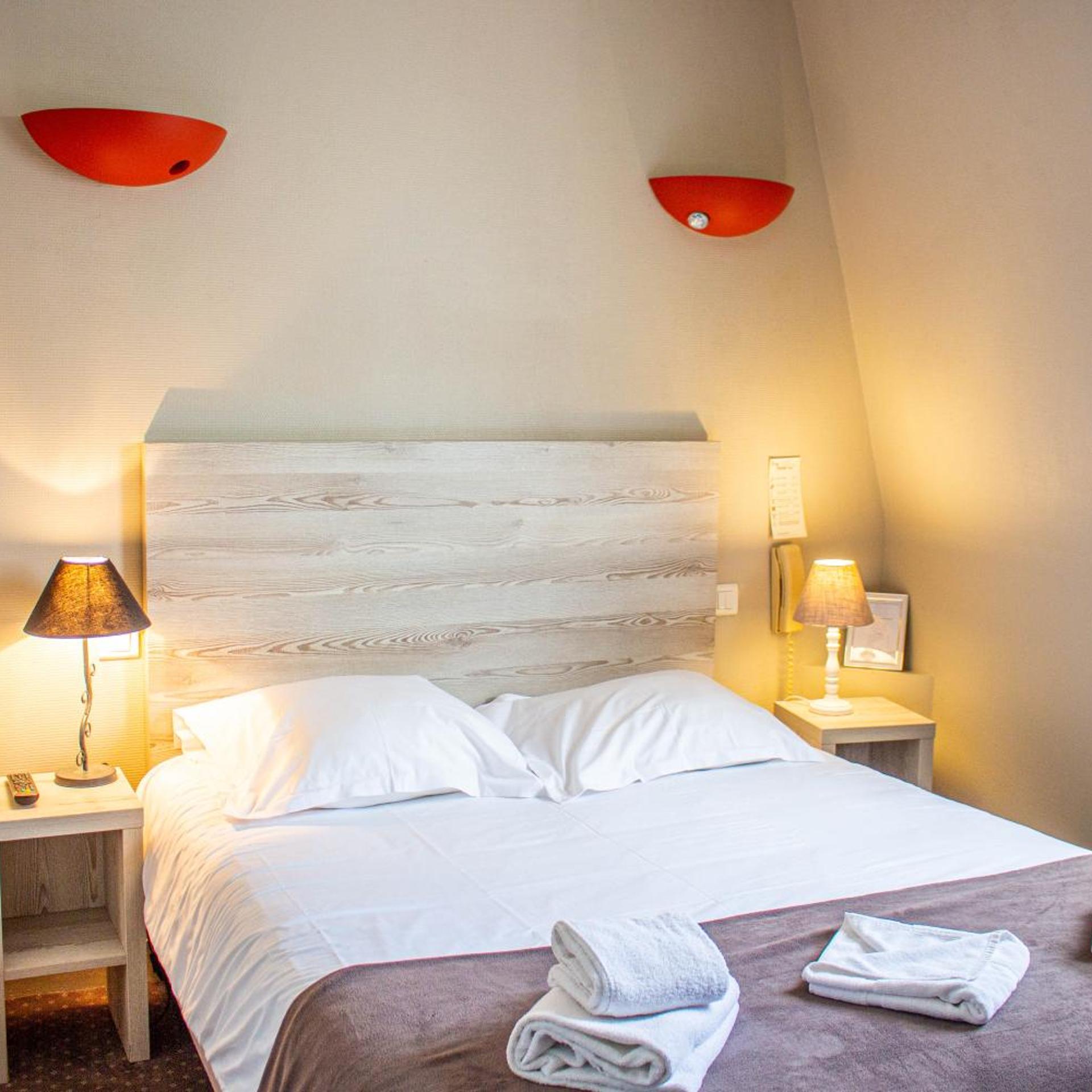 Classic, Double Bed, Bay View، Hotel Du Port Et Des Bains 6/9