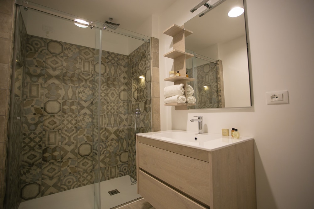 Mosella Suite 63/64