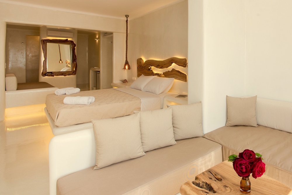 Villa Elina Suites And More 31/46