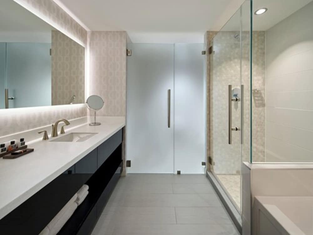 Pickering Casino Resort Hotel 57/59