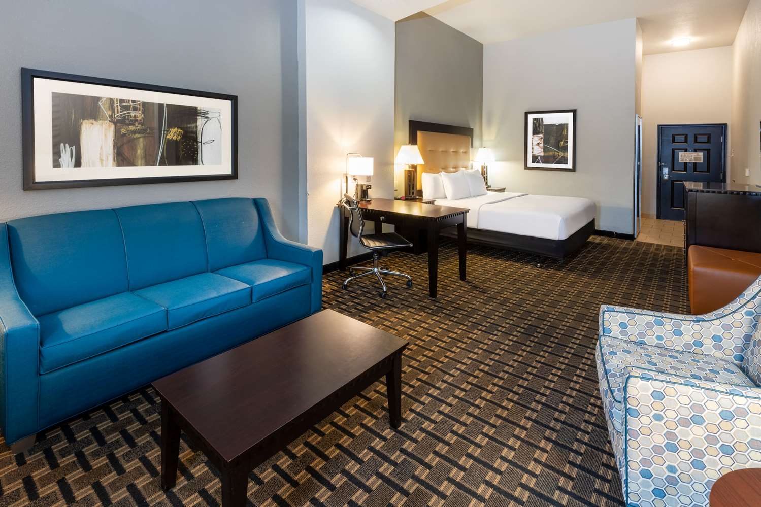 La Quinta Inn and Suites by Wyndham Mt. Pleasant 44/72