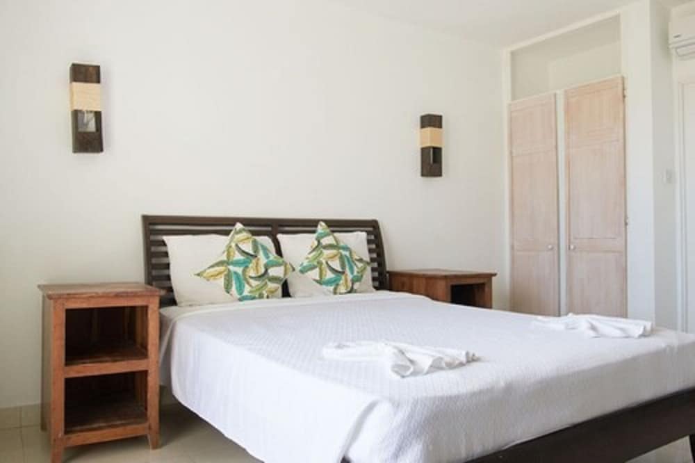 Ocean Spray Beach Apartments 8/50