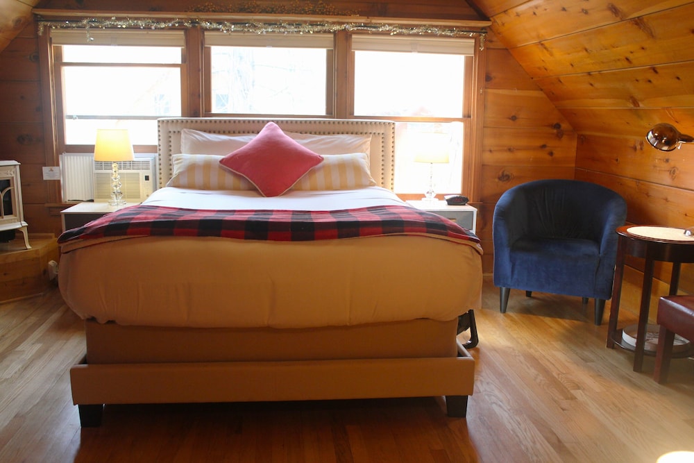 Elliott House Bed and Breakfast 37/67