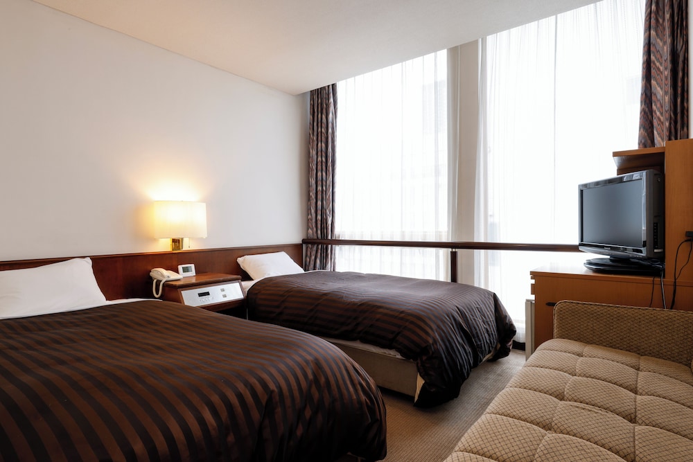 Osaka Castle Hotel 21/73