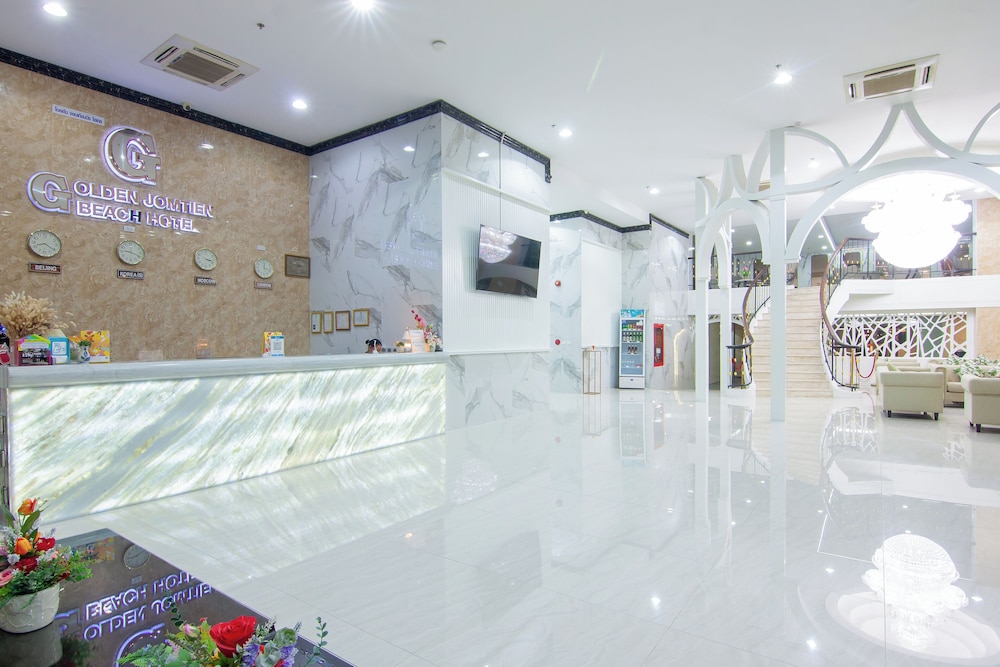Golden Jomtien Beach Hotel 7/100