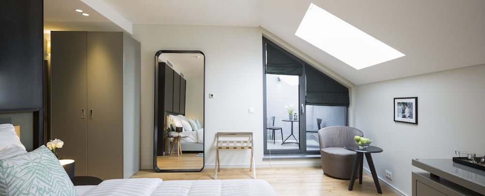 Livris Hotel 33/63