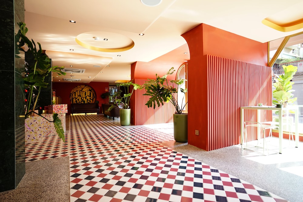 4 Monkeys Hotel Bangkok 9/50