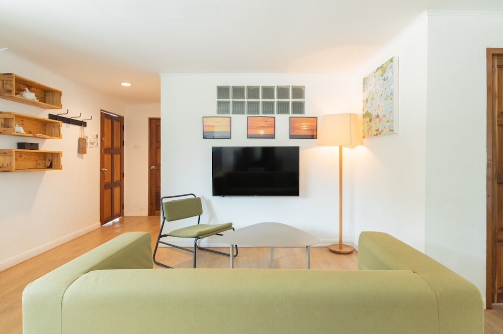 Dolphin Bay Resort 58/69