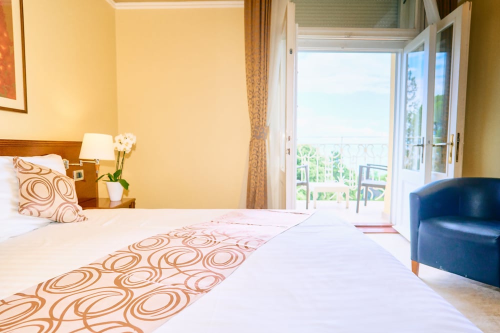 جناح جونيور بسريرين منفصلين بإطلالة على البحر بشرفة، Bristol Hotel Opatija by Luminor Hotel Collection 3/8