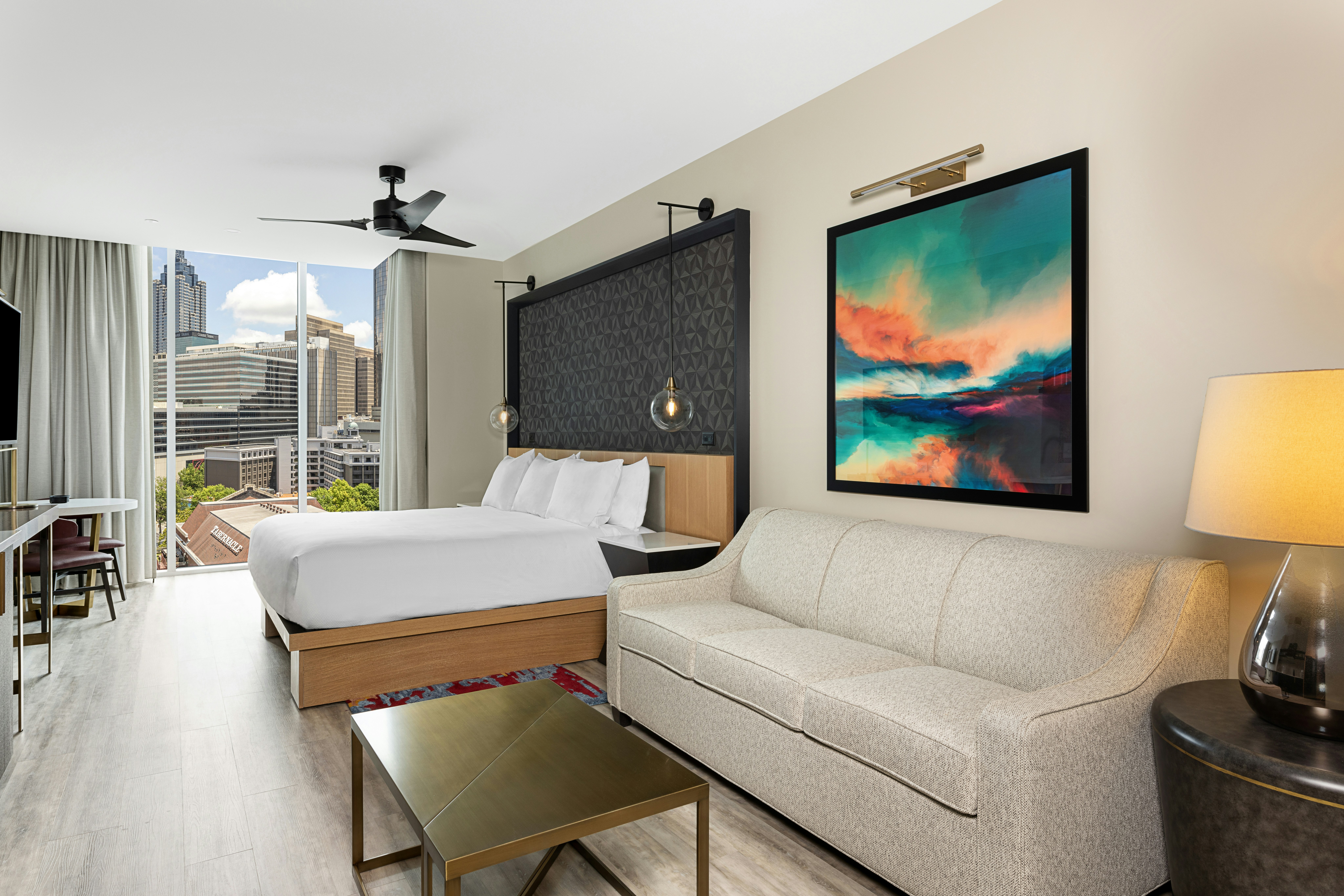 DELUXE, STUDIO, SUITE