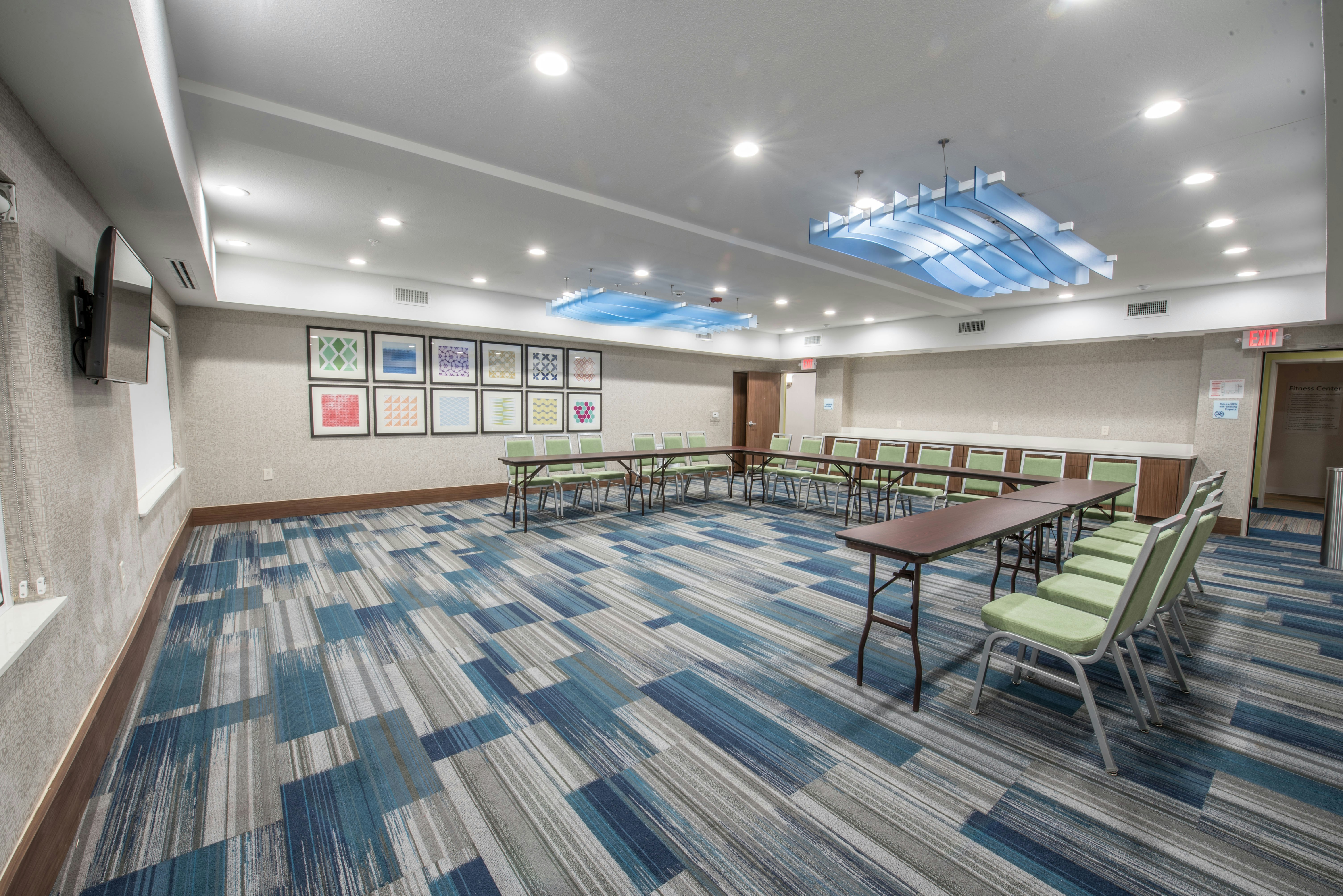 Holiday Inn Express and Suites Houston Westchase - Westheimer 40/59
