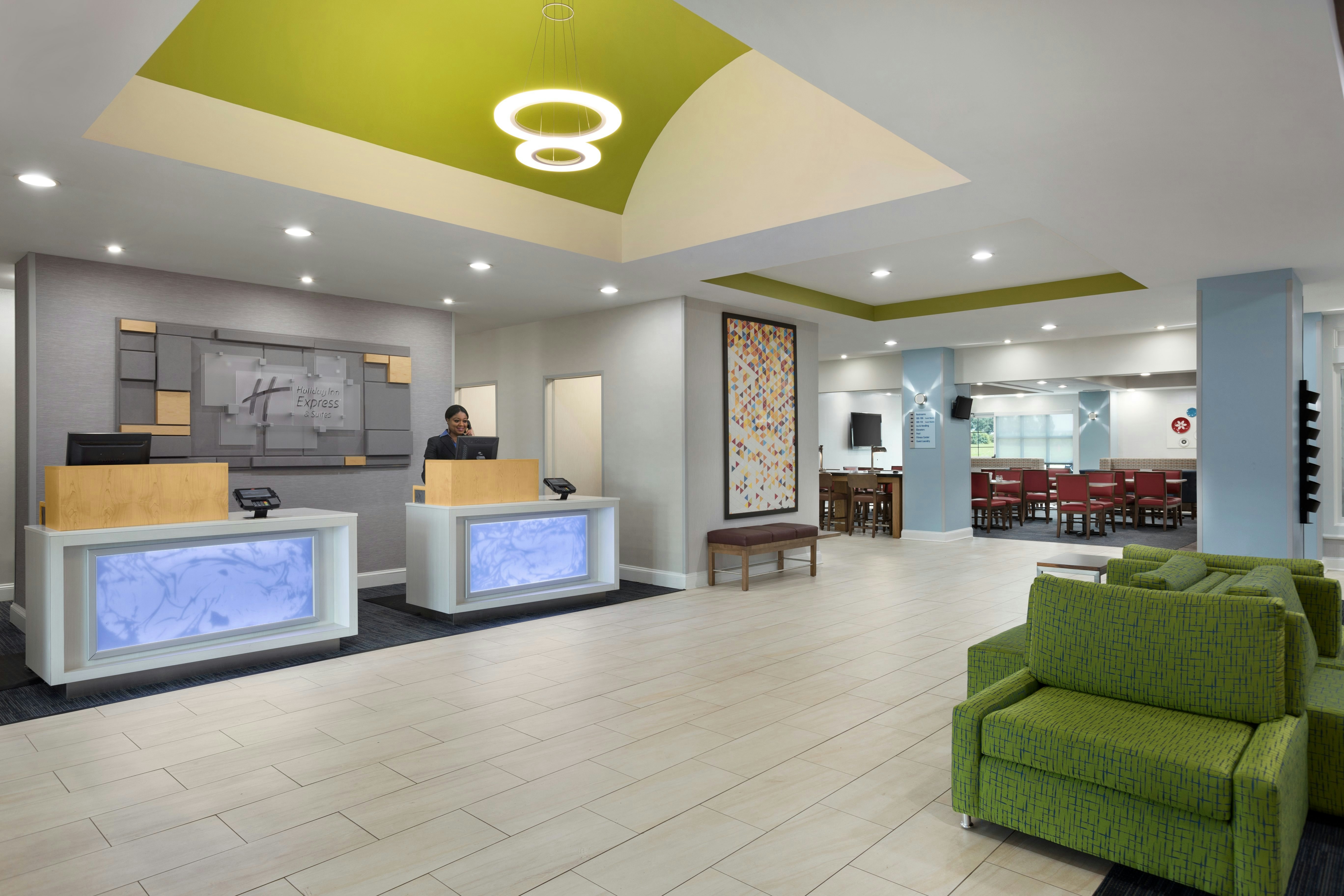 Holiday Inn Express Hotel and Suites Florence I-95 at Hwy 327 10/51