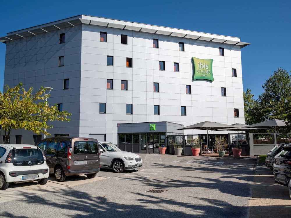 Ibis Styles Romans Valence Gare Tgv 62/71