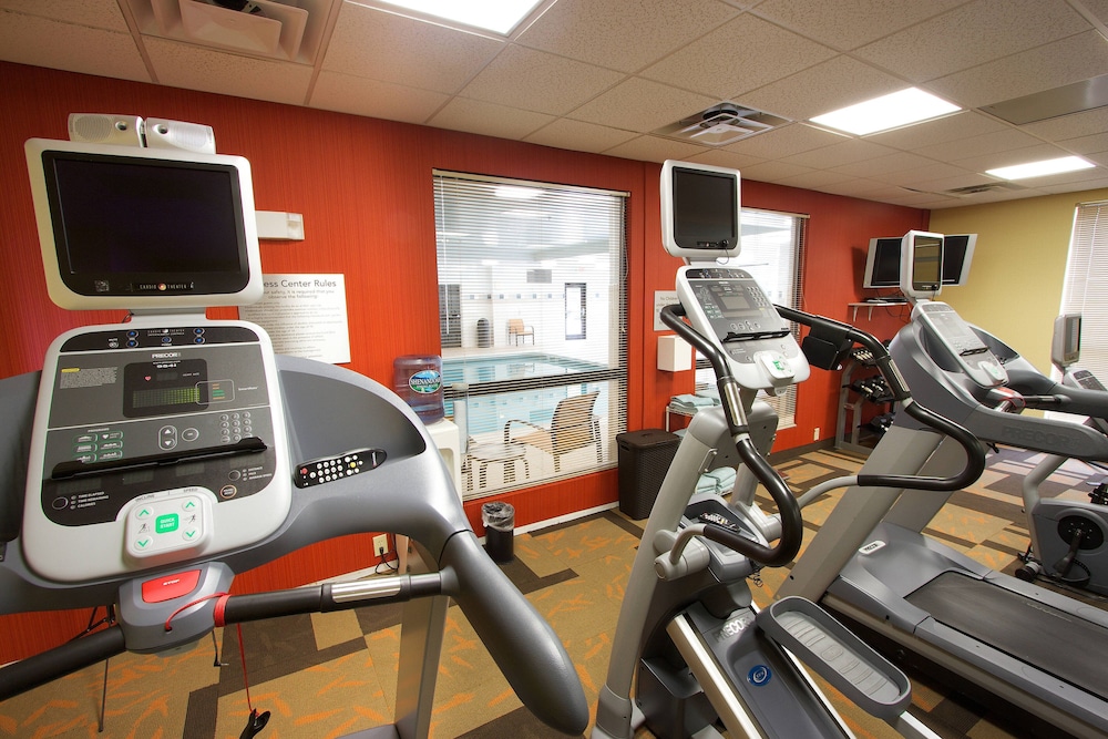 Courtyard By Marriott Blacksburg 12/39