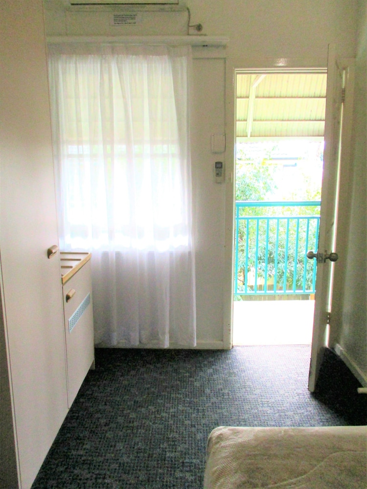 CRONULLA MOTOR INN 30/45