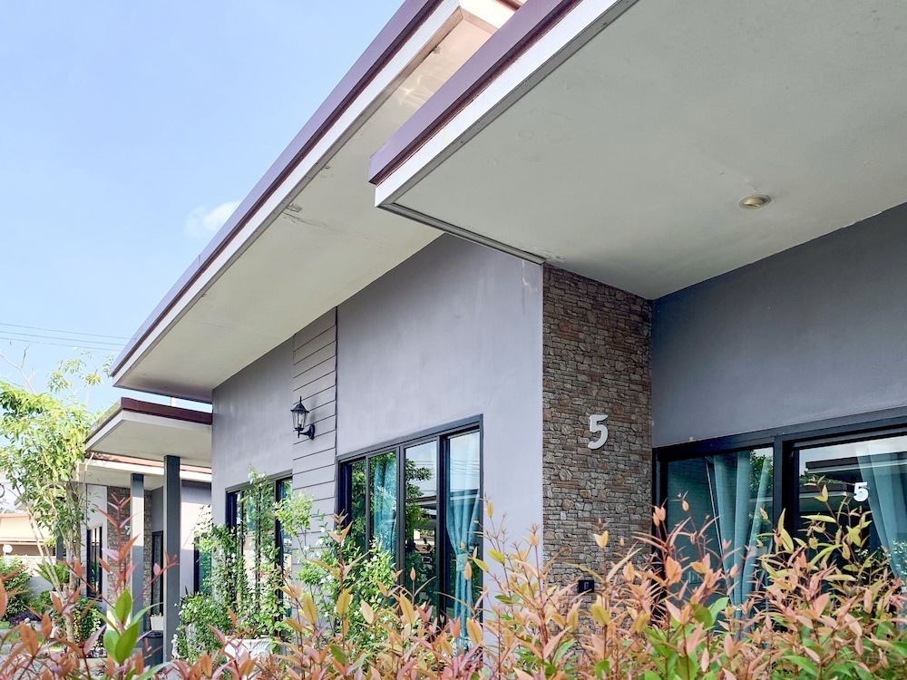 Lamer Ville Resort 4/50