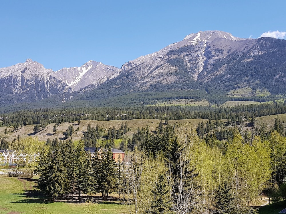 Sunset Mountain Inn and Spa 42/50