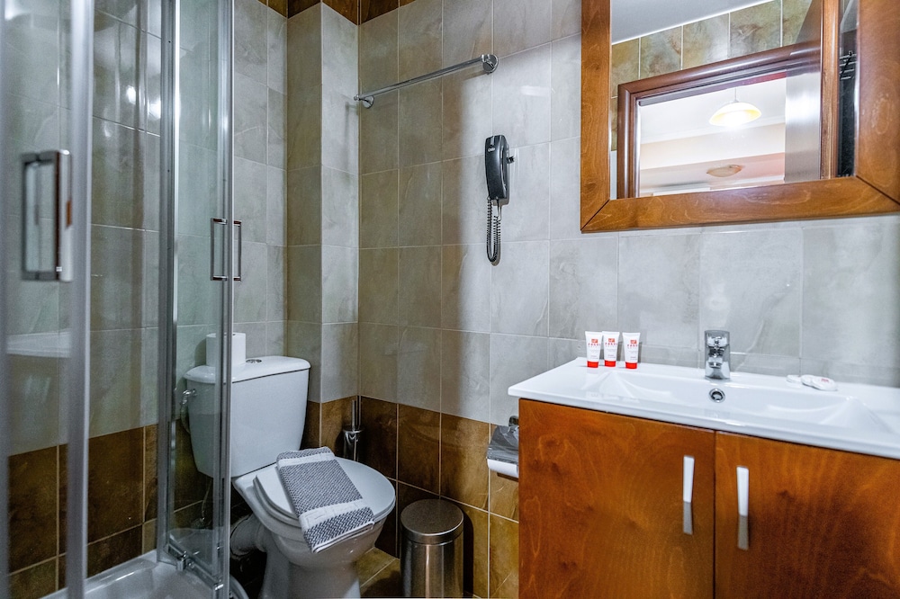 Faros 1 Hotel 64/67
