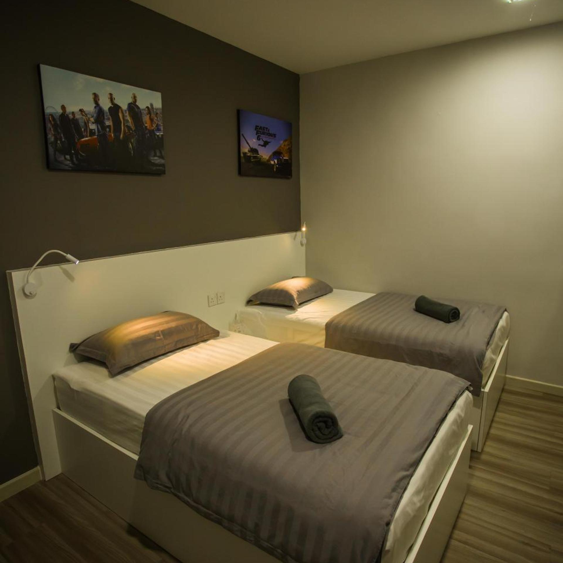 Standard, Twin Beds